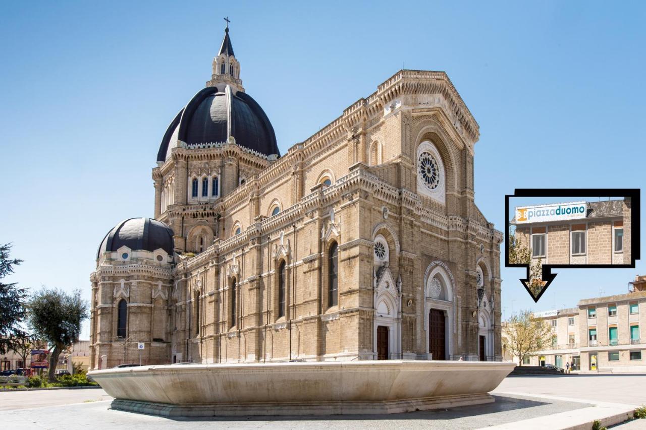 B&B Piazza Duomo Cerignola Bagian luar foto