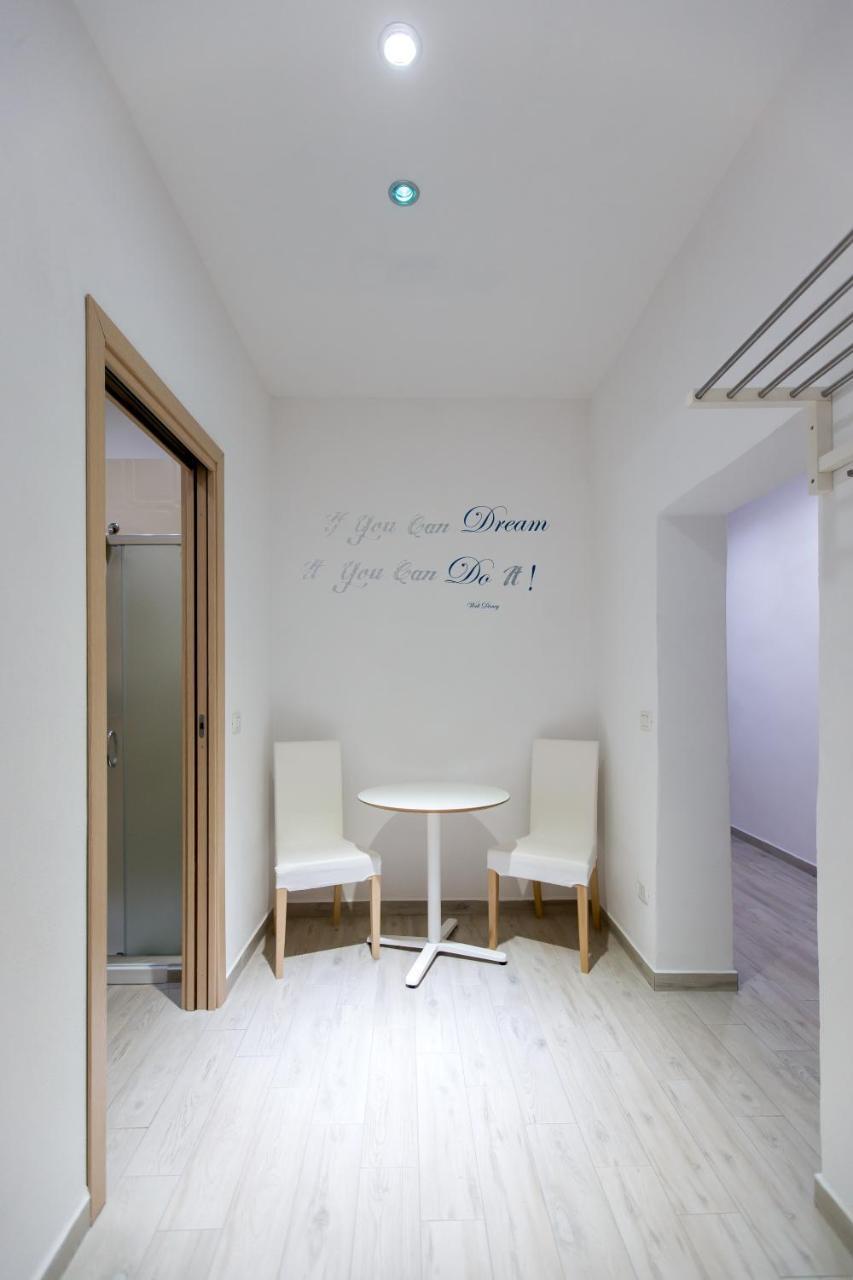 B&B Piazza Duomo Cerignola Bagian luar foto